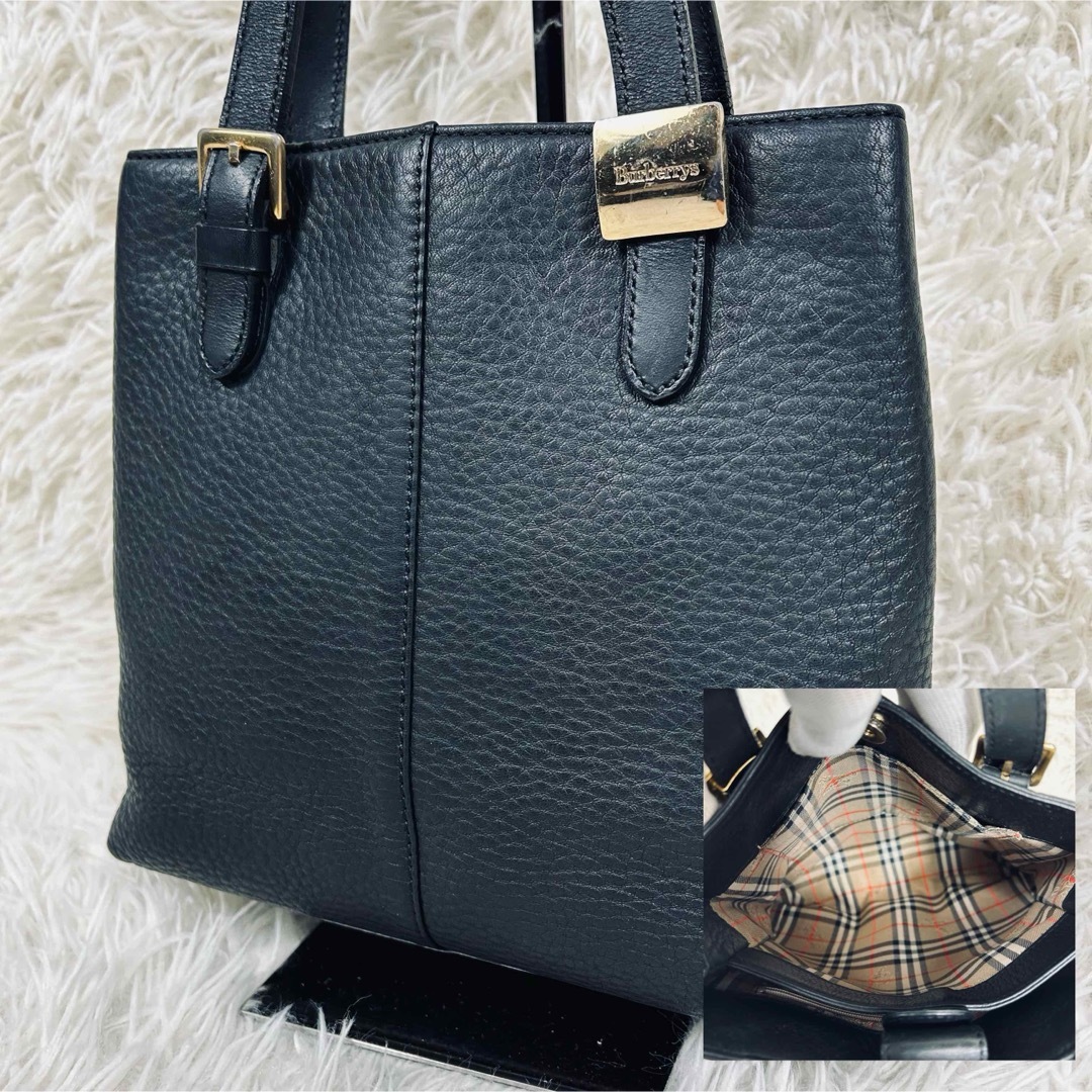 BURBERRY(バーバリー)の【美品】バーバリー　トートバッグ　ノバチェック　ゴールド金具　レザー　ブラック レディースのバッグ(トートバッグ)の商品写真