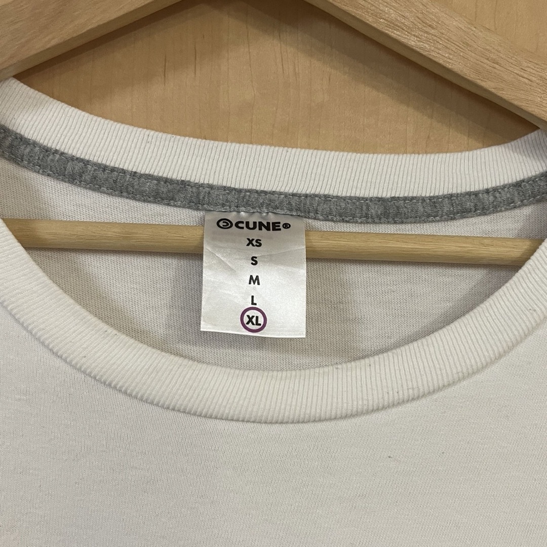CUNE(キューン)のcune キューン エフェクター柄Ｔシャツ　ホワイト　サイズＸＬ メンズのトップス(Tシャツ/カットソー(半袖/袖なし))の商品写真