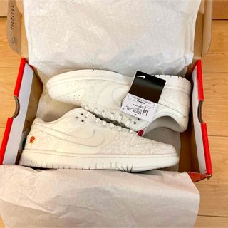 ナイキ(NIKE)の新品 レア NIKE WMNS DUNK LOW ナイキ ウィメンズ ダンク(スニーカー)