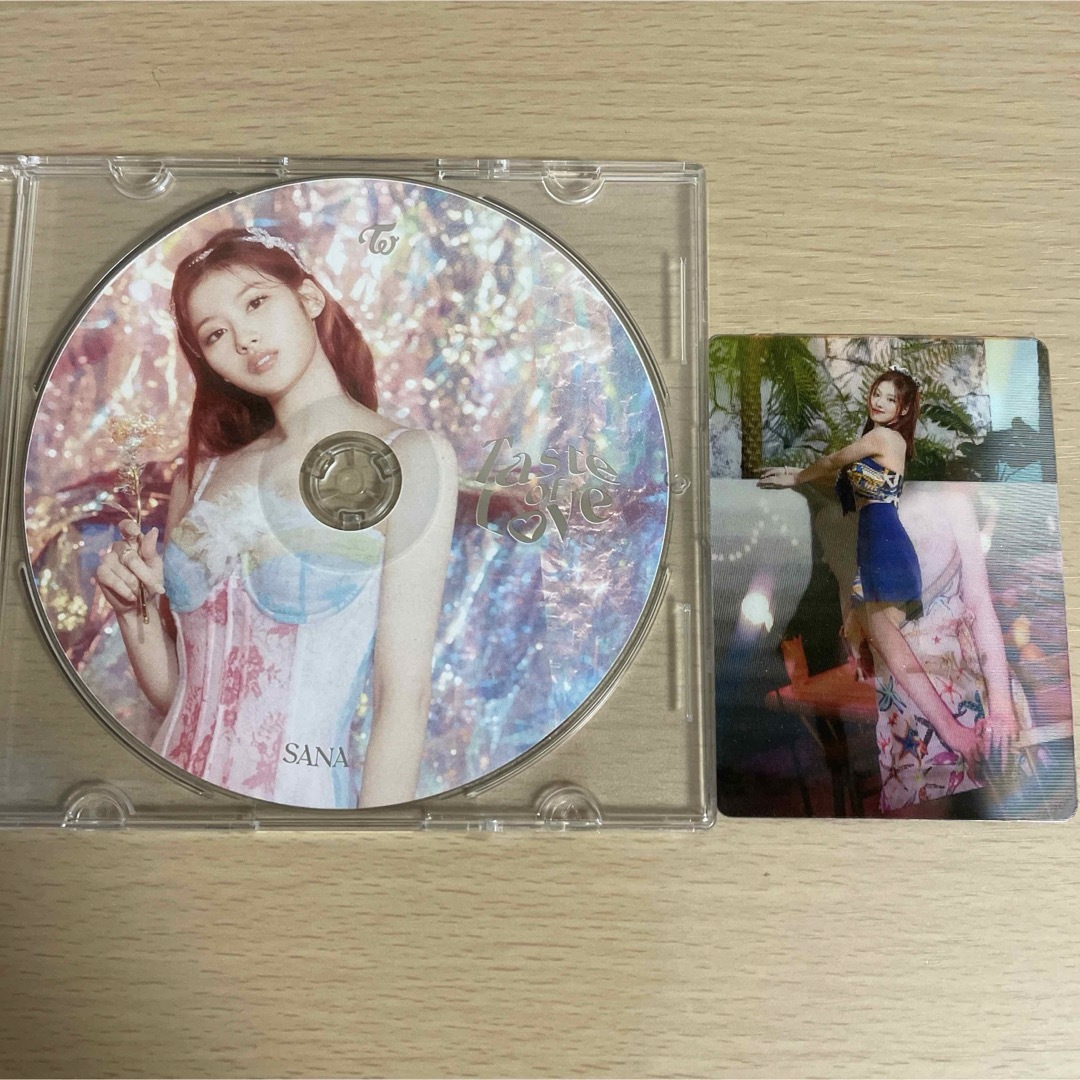 TWICE Taste of Love サナ CD トレカ セット エンタメ/ホビーのCD(K-POP/アジア)の商品写真