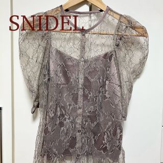 スナイデル(SNIDEL)のSNIDEL(スナイデル)パフスリーブレーストップス(シャツ/ブラウス(半袖/袖なし))