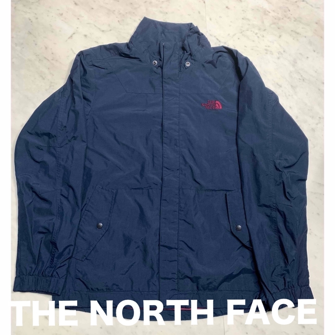 THE NORTH FACE(ザノースフェイス)の春　赤刺繍　ノースフェイス　95 M マウンテンジャケット　ウィンドブレーカー　 メンズのジャケット/アウター(マウンテンパーカー)の商品写真