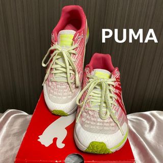 プーマ(PUMA)のPUMAプーマランニングシューズFAAS 300RS-J V2 WNS 白ピンク(スニーカー)