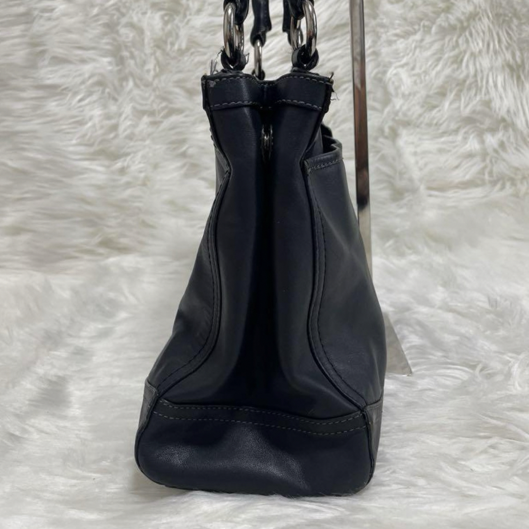 ⭐️美品⭐️coach19728 オールレザーショルダーバッグ黒 レディースのバッグ(ショルダーバッグ)の商品写真