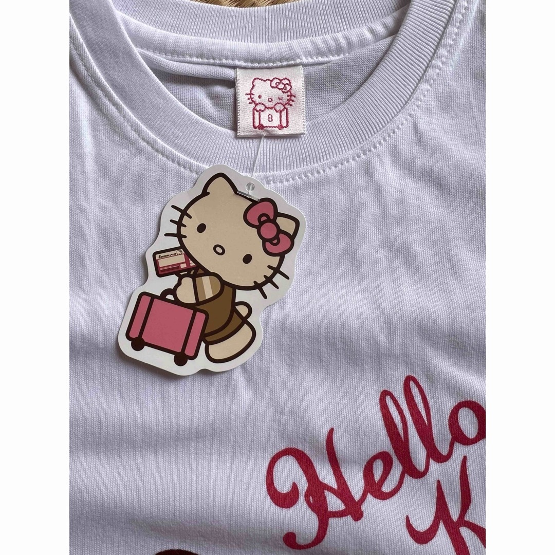 ハローキティ(ハローキティ)のHello Kitty ハローキティ　Tシャツ　新品　キッズ キッズ/ベビー/マタニティのキッズ服女の子用(90cm~)(Tシャツ/カットソー)の商品写真