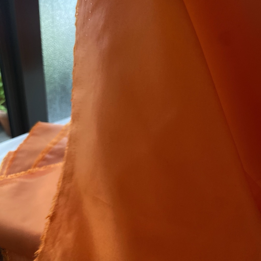 撥水生地！かなり目立つオレンジ★ ハンドメイドの素材/材料(生地/糸)の商品写真