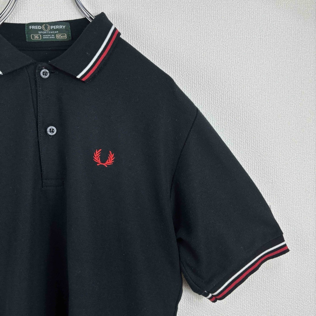 FRED PERRY(フレッドペリー)のビンテージ　フレッドペリー　ポロシャツ　英国製　半袖　黒赤白　S 36 古着 メンズのトップス(ポロシャツ)の商品写真