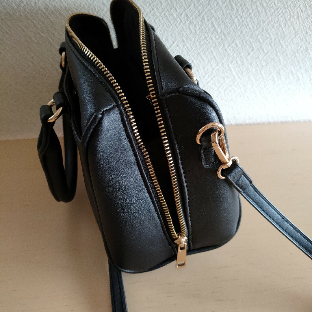 かわいい黒のショルダー　ハンドバック レディースのバッグ(ショルダーバッグ)の商品写真