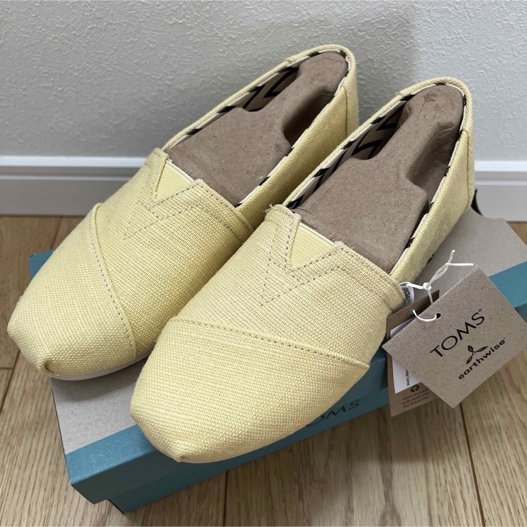 TOMS(トムズ)の新品タグ付 TOMS トムズ スリッポン 22㎝ エスパドリーユ レディースの靴/シューズ(スリッポン/モカシン)の商品写真