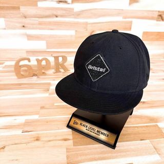 ニューエラー(NEW ERA)の激レア【ニューエラ×エフシーレアルブリストル】スワロフスキーエンブレム キャップ(キャップ)