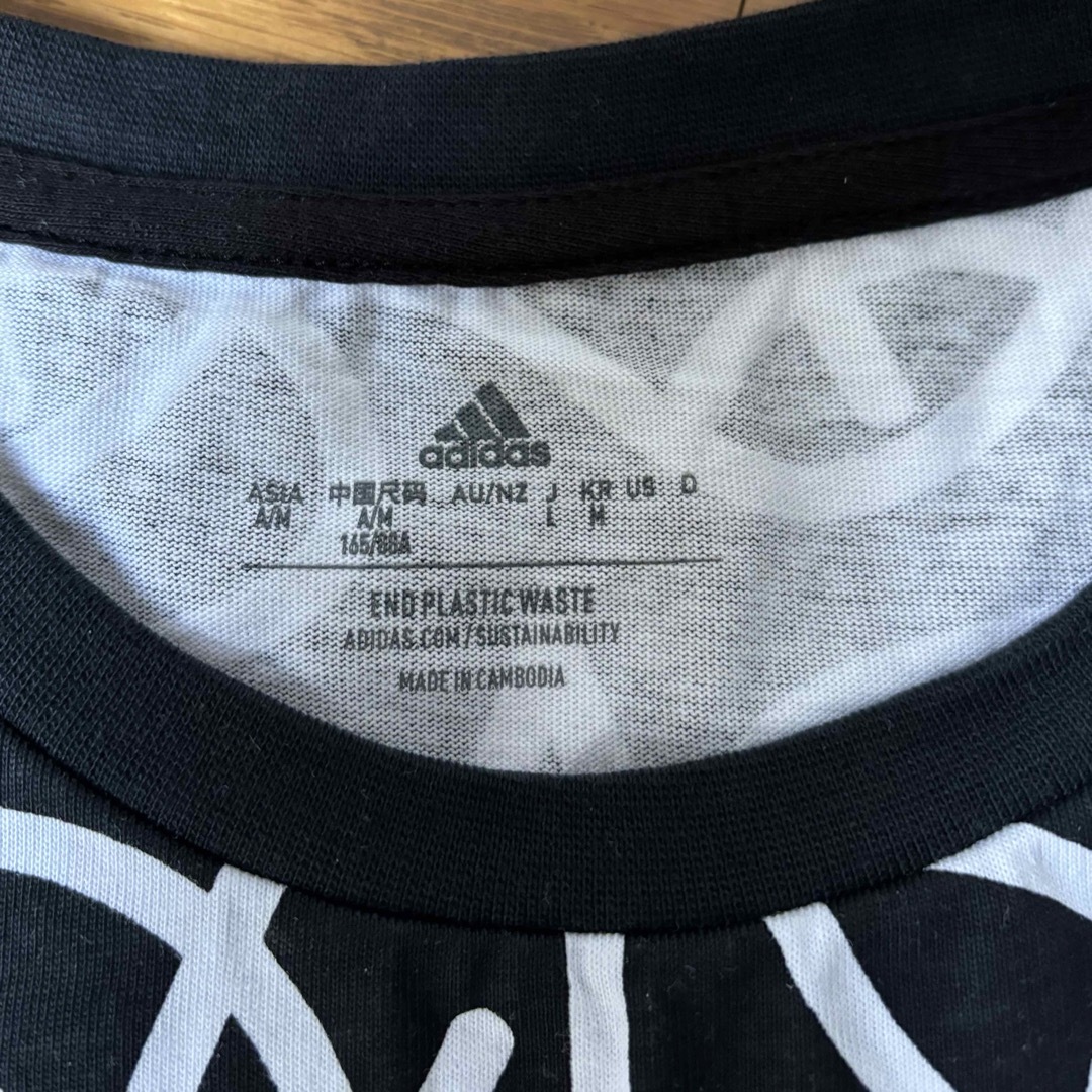 adidas(アディダス)のアディダス　グラフィック　半袖Tシャツ レディースのトップス(Tシャツ(半袖/袖なし))の商品写真