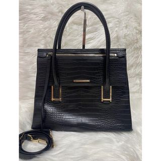 チャールズアンドキース(Charles and Keith)の⭐️Charles & Keith 2wayハンドバッグクロコ型押し ブラック(ハンドバッグ)