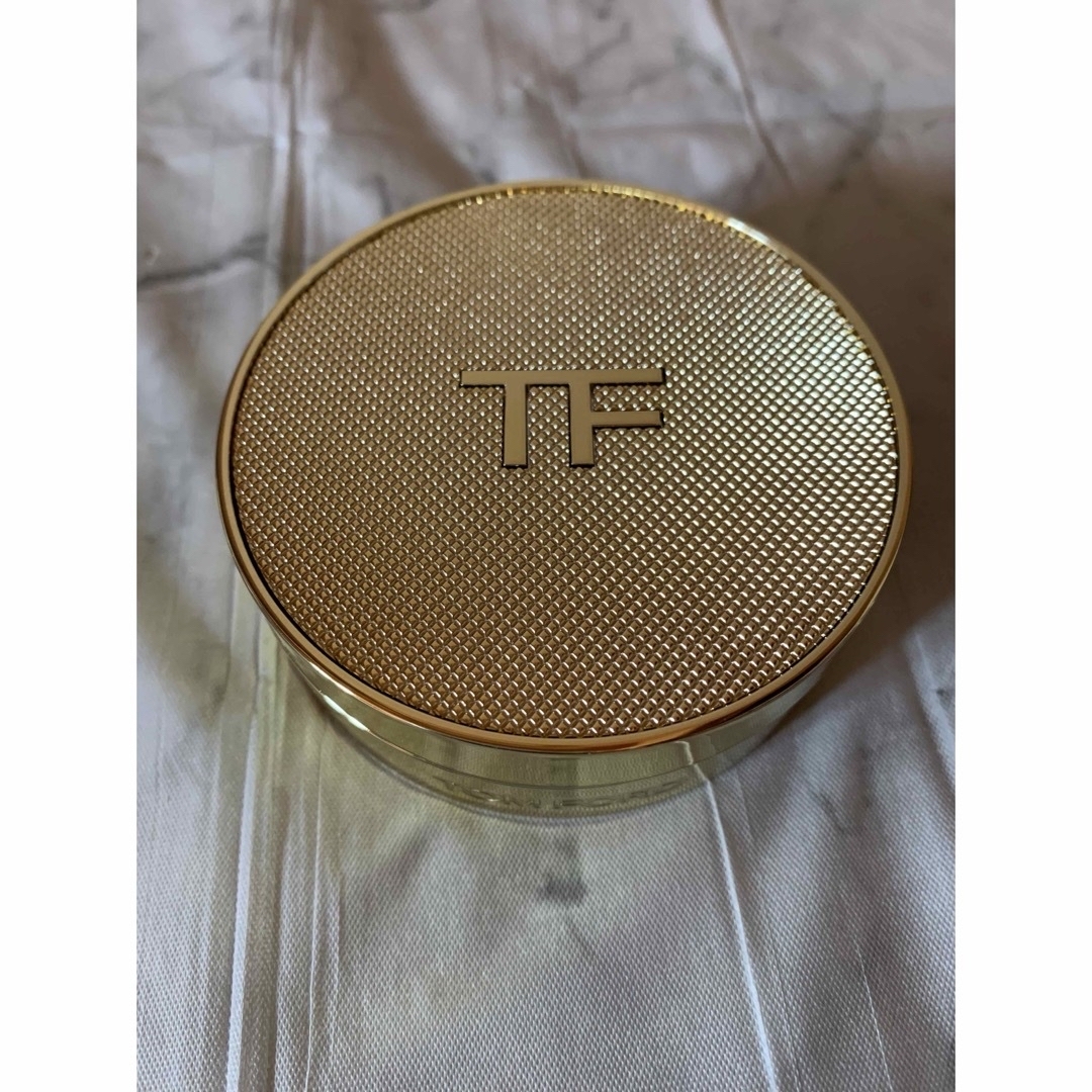 TOM FORD(トムフォード)のほぼ未使用！トムフォード シェイド アンド イルミネイト ファンデーション コスメ/美容のベースメイク/化粧品(ファンデーション)の商品写真