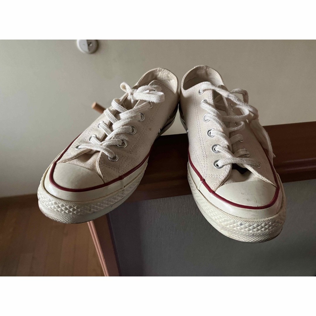 CONVERSE(コンバース)の三ツ星コンバースチャックテイラーオフホワイト26cm メンズの靴/シューズ(スニーカー)の商品写真