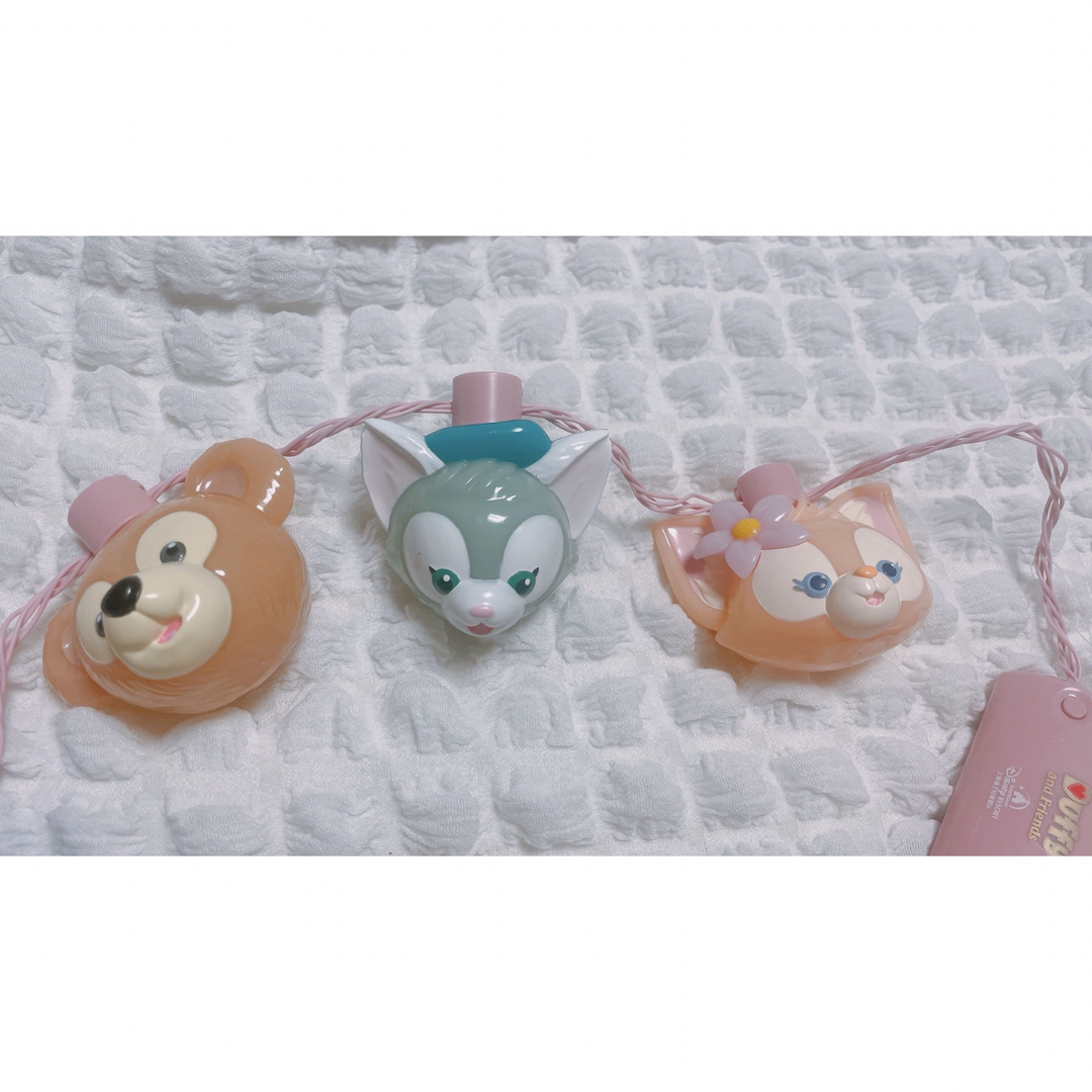 Disney(ディズニー)の① SALE海外ディズニーランド　ダッフィーフレンズ　ライトアップアクセサリー エンタメ/ホビーのおもちゃ/ぬいぐるみ(キャラクターグッズ)の商品写真