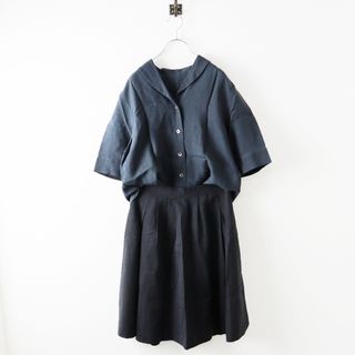 マーガレットハウエル(MARGARET HOWELL)のマーガレットハウエル MARGARET HOWELL SOFT LINEN ショールカラー ブラウス 1/チャコールグレー+スカート セット売り【2400013837408】(シャツ/ブラウス(長袖/七分))