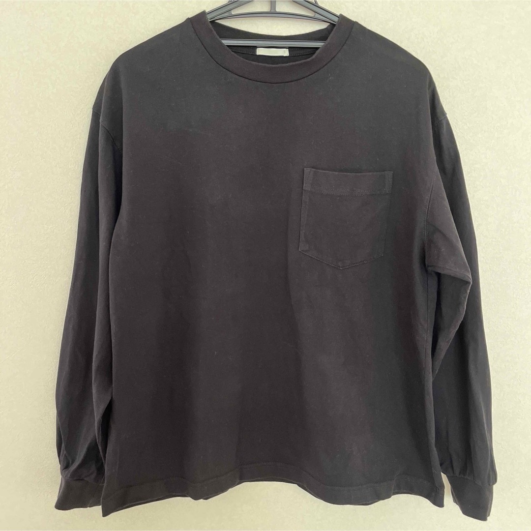 GU(ジーユー)のGU 長袖Tシャツ　（S） メンズのトップス(Tシャツ/カットソー(半袖/袖なし))の商品写真