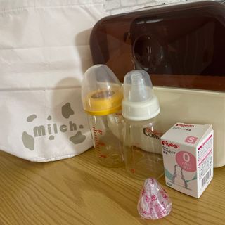 コンビ🍼哺乳瓶レンジ消毒除菌じょ〜ずa  バニラ（HW）