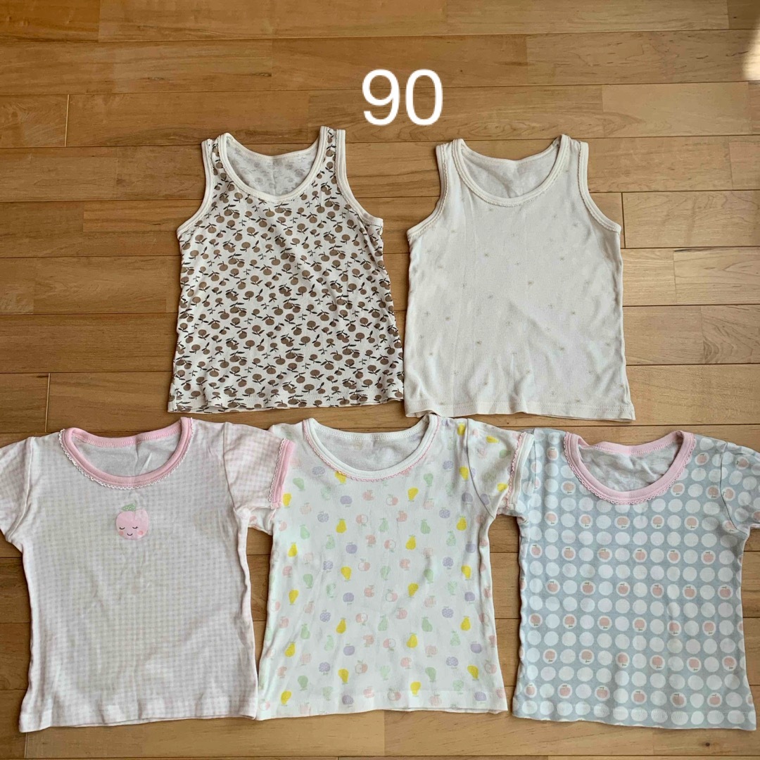 90 肌着　インナー キッズ/ベビー/マタニティのキッズ服女の子用(90cm~)(Tシャツ/カットソー)の商品写真