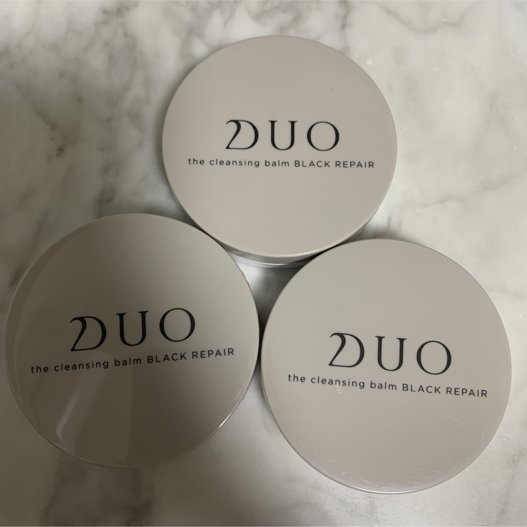 DUO(デュオ)の新品未開封　ミニ DUO デュオ ザクレンジングバームブラックリペア20g 3個 コスメ/美容のスキンケア/基礎化粧品(クレンジング/メイク落とし)の商品写真