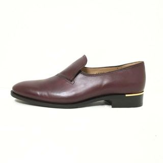 サルヴァトーレフェラガモ(Salvatore Ferragamo)のSalvatoreFerragamo(サルバトーレフェラガモ) ローファー 6 1/2D レディース - ボルドー レザー(ローファー/革靴)