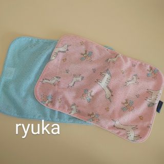 ■Gio pillow■寝具　ベビー　枕　美品(枕)