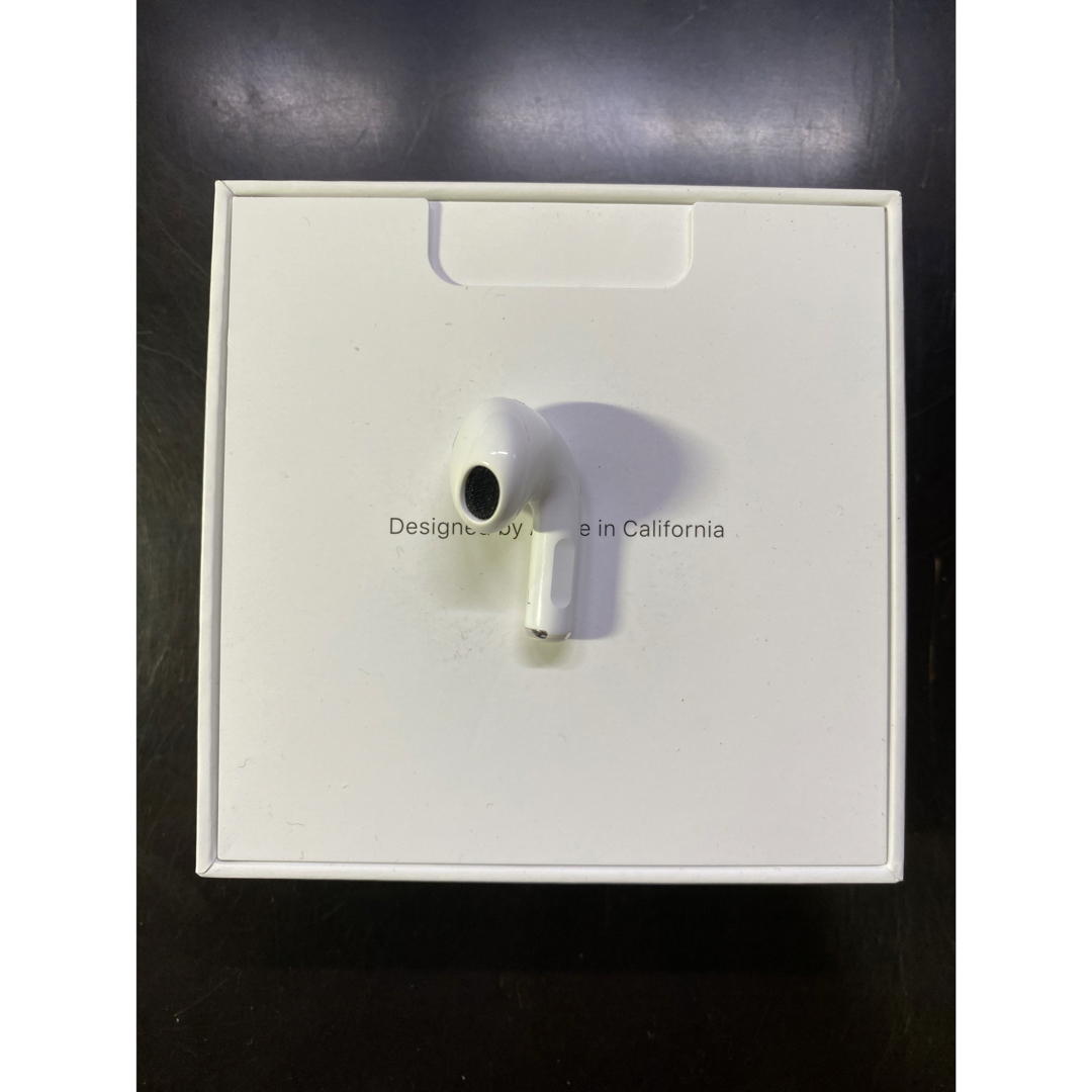 Apple(アップル)のApple AirPods  第３世代　左耳　左側　左 スマホ/家電/カメラのオーディオ機器(ヘッドフォン/イヤフォン)の商品写真