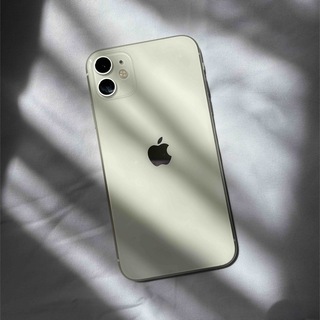 アイフォーン(iPhone)の【本日限定価格】Apple iPhone11 ホワイト 64GB simフリー(スマートフォン本体)