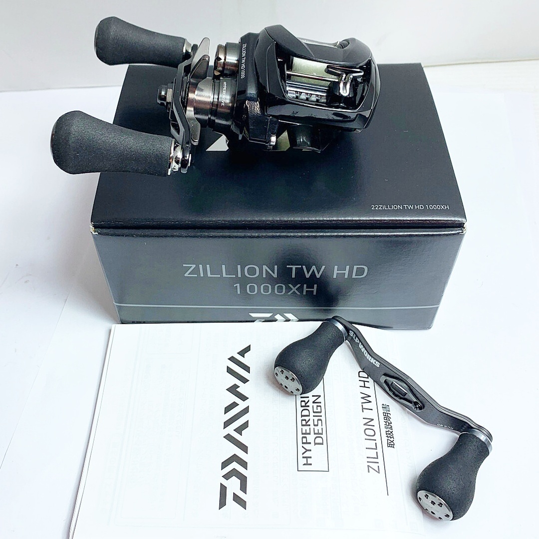 DAIWA(ダイワ)の★★DAIWA ダイワ 22ジリオンTW HD 1000XH　ベイトリール　ハンドル（SLPWORKS)付 00630132 スポーツ/アウトドアのフィッシング(リール)の商品写真