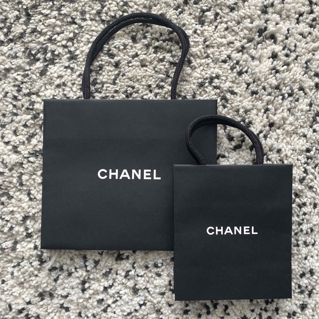 CHANEL(シャネル)のシャネル　ショッパー　小　ミニサイズ　2枚セット レディースのバッグ(ショップ袋)の商品写真