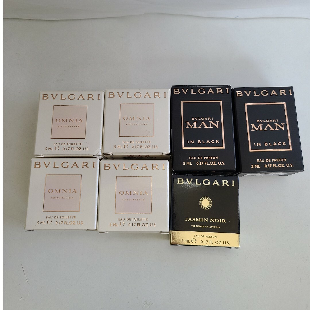 BVLGARI(ブルガリ)の専用　新品未使用ブルガリ　ミニチュア香水7本セット コスメ/美容の香水(香水(男性用))の商品写真