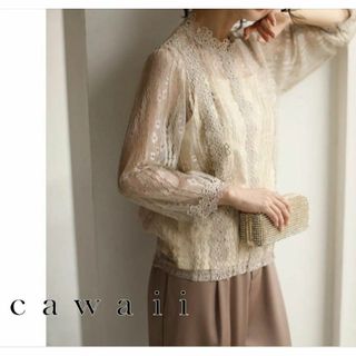 カワイイ(cawaii)の新品●cawaii インナー付 繊細な花レースを纏うトップス(シャツ/ブラウス(長袖/七分))