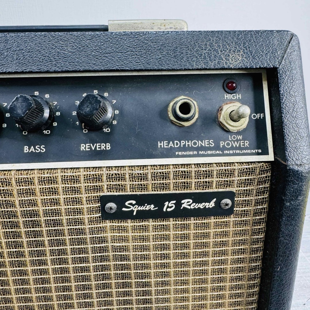 Fender(フェンダー)のFender Squier 15 Reverb ヴィンテージ ギターアンプ 楽器のギター(ギターアンプ)の商品写真