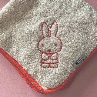 ミッフィー(miffy)のハンドタオル(タオル)