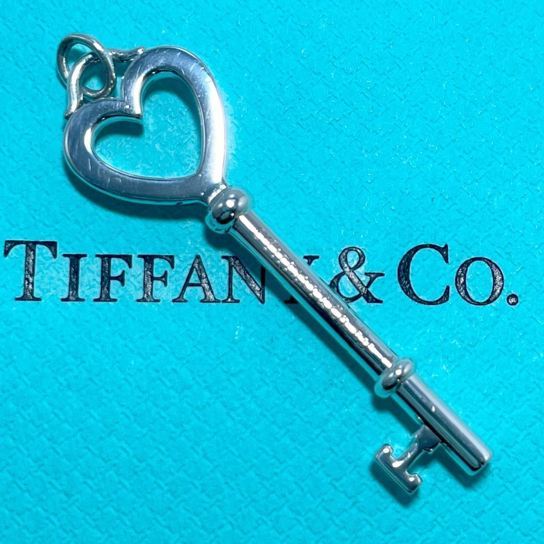 Tiffany & Co.(ティファニー)のティファニー ハートキー ラージ ネックレストップ シルバー★893 レディースのアクセサリー(チャーム)の商品写真