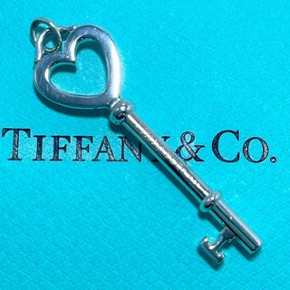 ティファニー(Tiffany & Co.)のティファニー ハートキー ラージ ネックレストップ シルバー★893(チャーム)