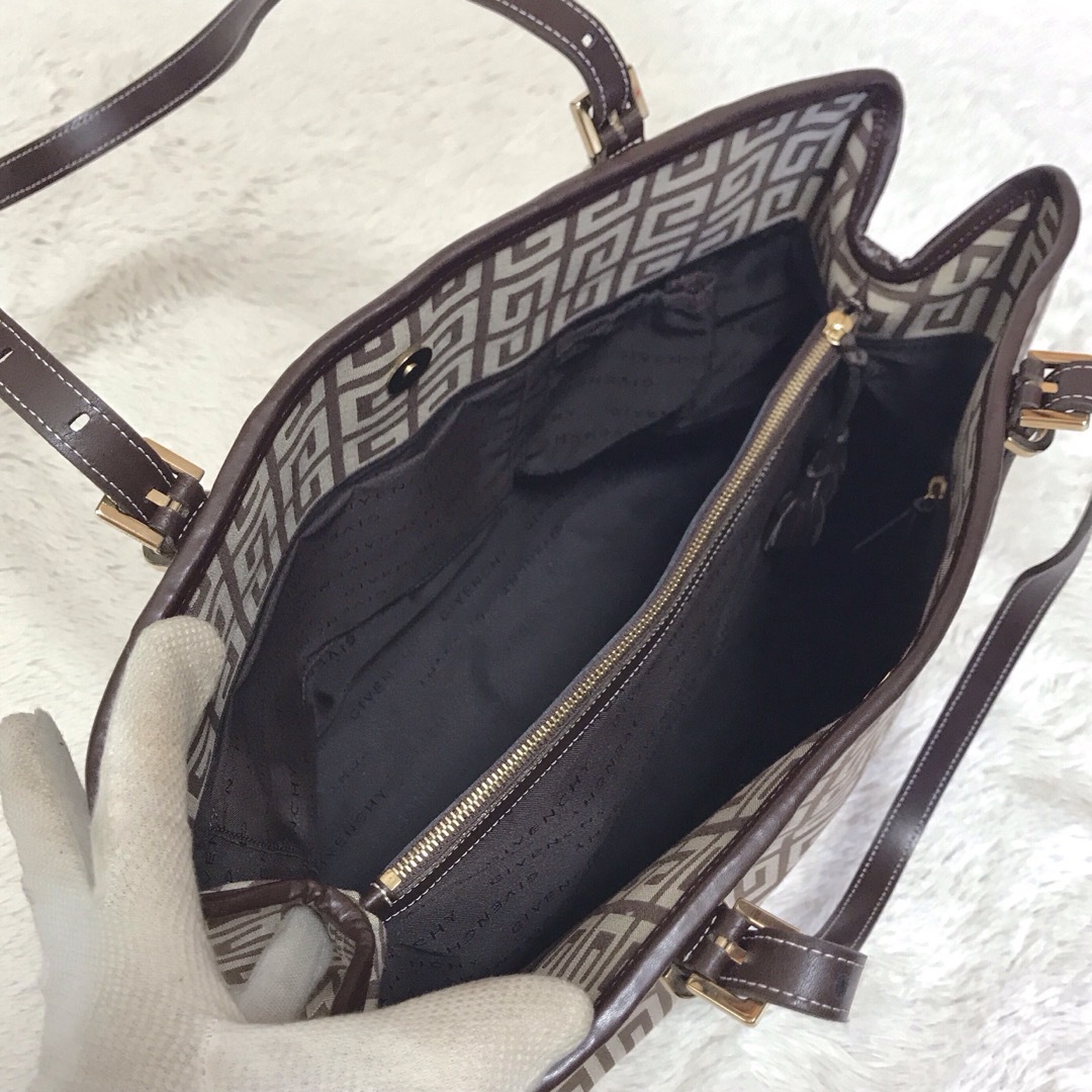GIVENCHY(ジバンシィ)の極美品 GIVENCHY ジバンシー モノグラム レザー トートバッグ 総柄 レディースのバッグ(トートバッグ)の商品写真