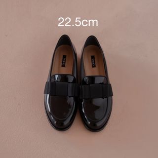 ドゥロワー(Drawer)のOHGA RIBON LOAFER オーガ リボン ローファー 22.5cm(ローファー/革靴)