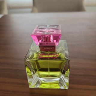 ジバンシィ(GIVENCHY)の専用　Givenchy 限定オードトワレ50ml(香水(女性用))