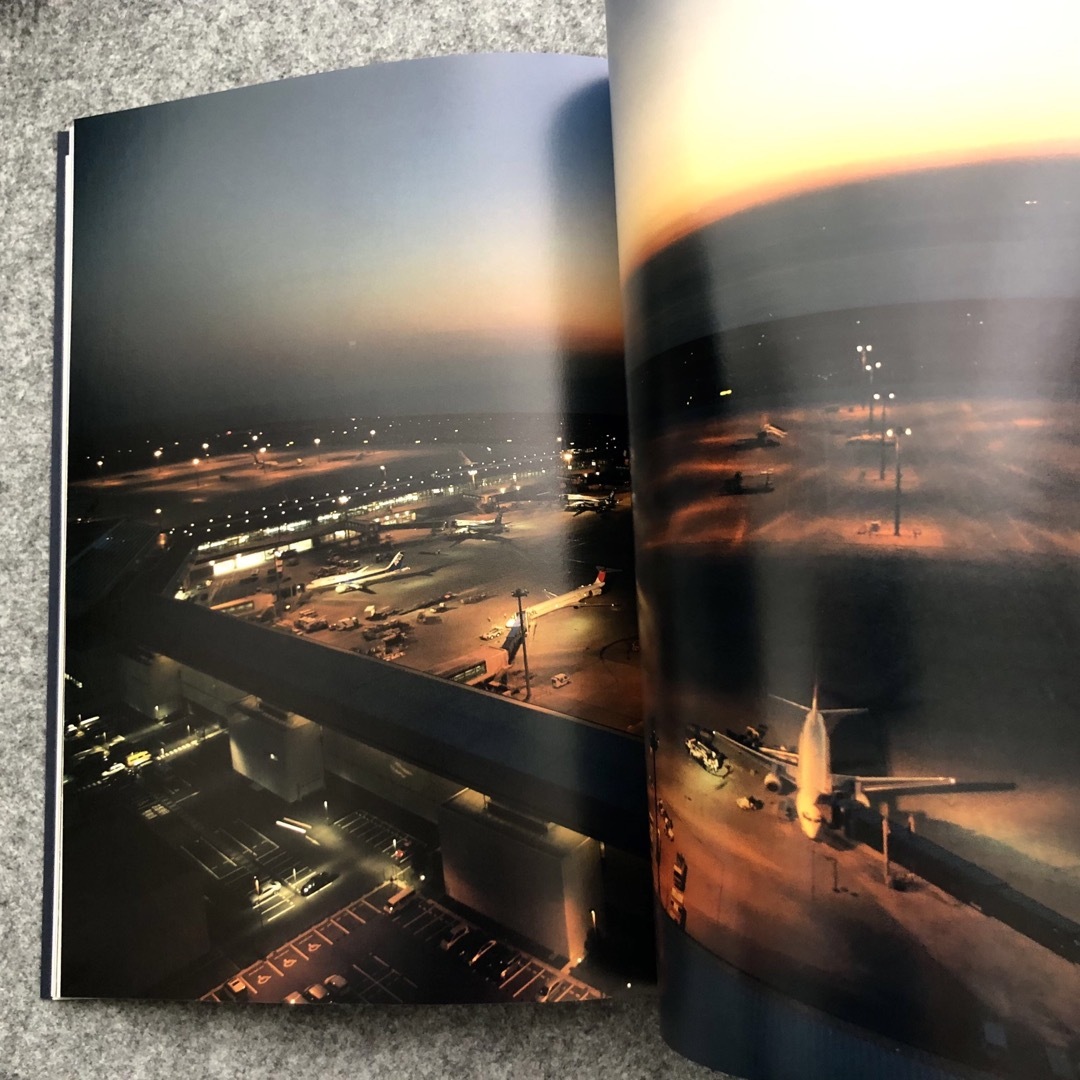 非売品】中部国際空港開港 記念誌「セントレア 未来へ」2006年の 非売品】中部国際空港開港 記念誌「セントレア 未来へ」2006年の