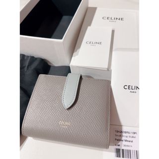 セリーヌ(celine)のもも様　美品！セリーヌ　箱付き　ミニウォレット　(財布)