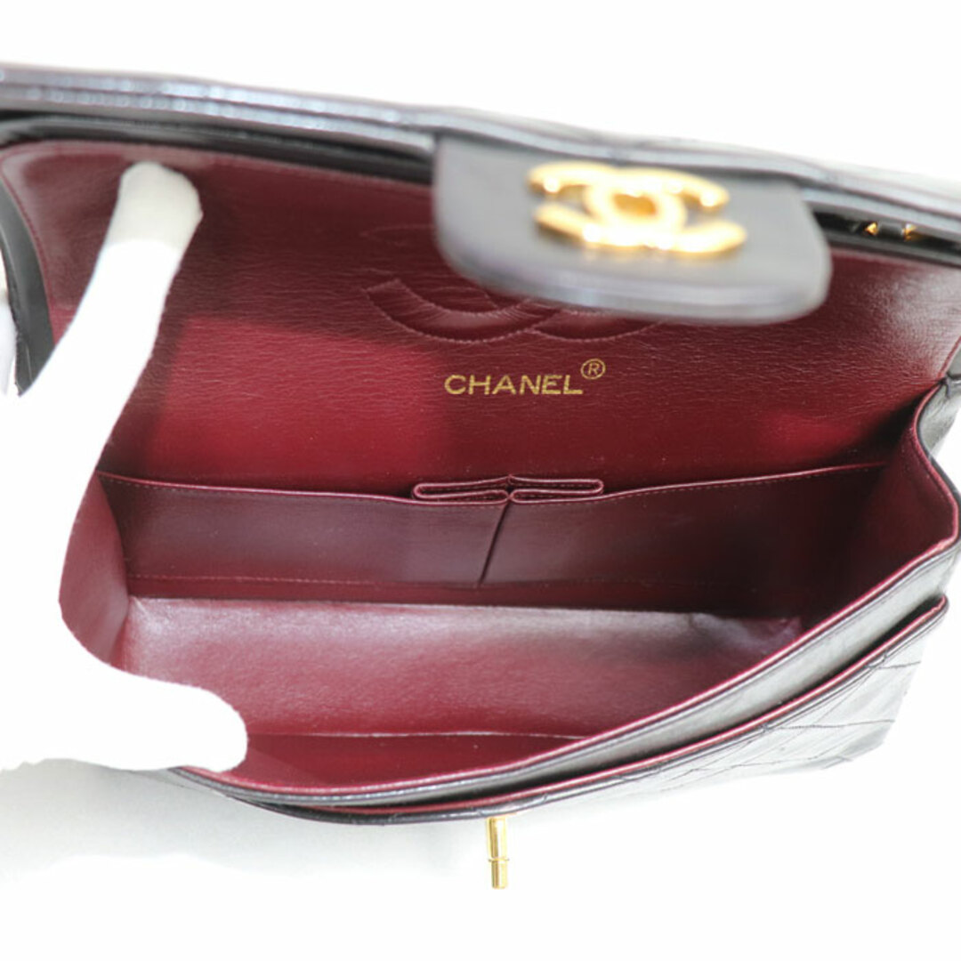 CHANEL(シャネル)のCHANEL シャネル マトラッセ Wフラップ チェーンショルダー ショルダーバッグ ブラック A01113 レディース【中古】 レディースのバッグ(ショルダーバッグ)の商品写真