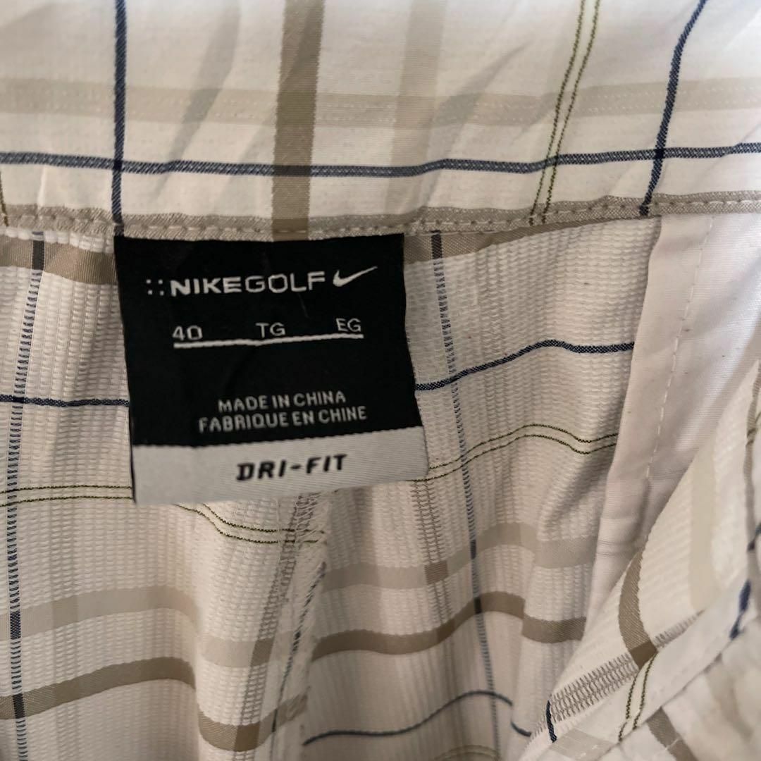 NIKE(ナイキ)のナイキ チェック メンズ ホワイト 2XL 40 ナイロン ハーフ パンツ 古着 メンズのパンツ(ショートパンツ)の商品写真