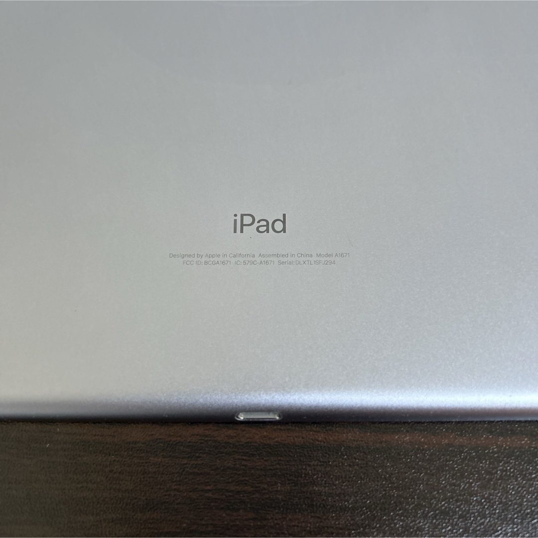 iPad(アイパッド)の313 電池最良好 iPad Pro2第2世代 64GB 12.9 SIMフリー スマホ/家電/カメラのPC/タブレット(タブレット)の商品写真
