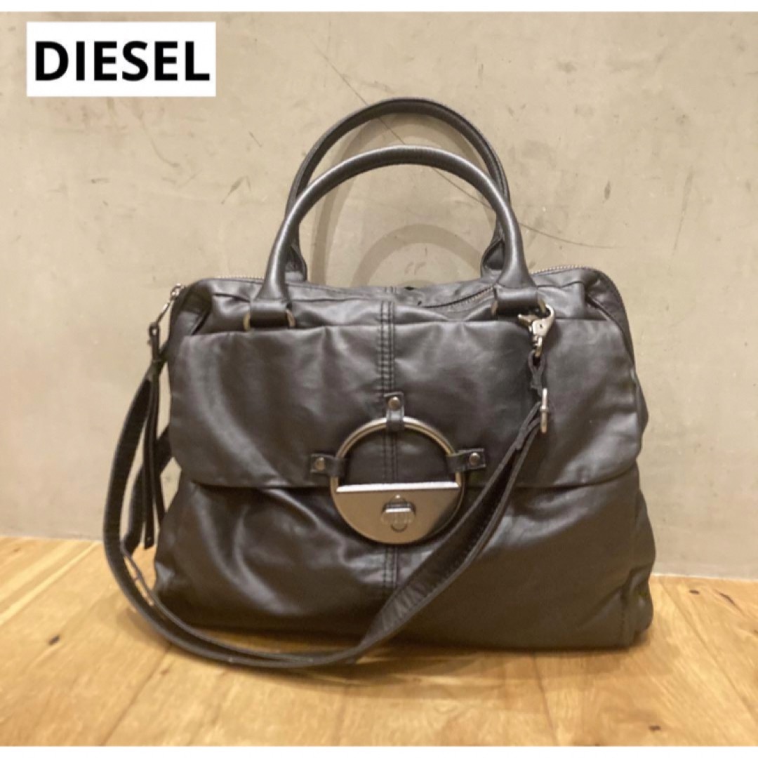 ディーゼル DIESEL ハンドバッグ ショルダーバッグ 2way ロゴ 鞄 | フリマアプリ ラクマ ディーゼル DIESEL ハンドバッグ ショルダーバッグ 2way ロゴ 鞄 | フリマアプリ ラクマ