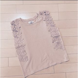 ディスコート(Discoat)の★Discoat mini★ガールズ　サイドフリルトップス　140ベージュ(Tシャツ/カットソー)