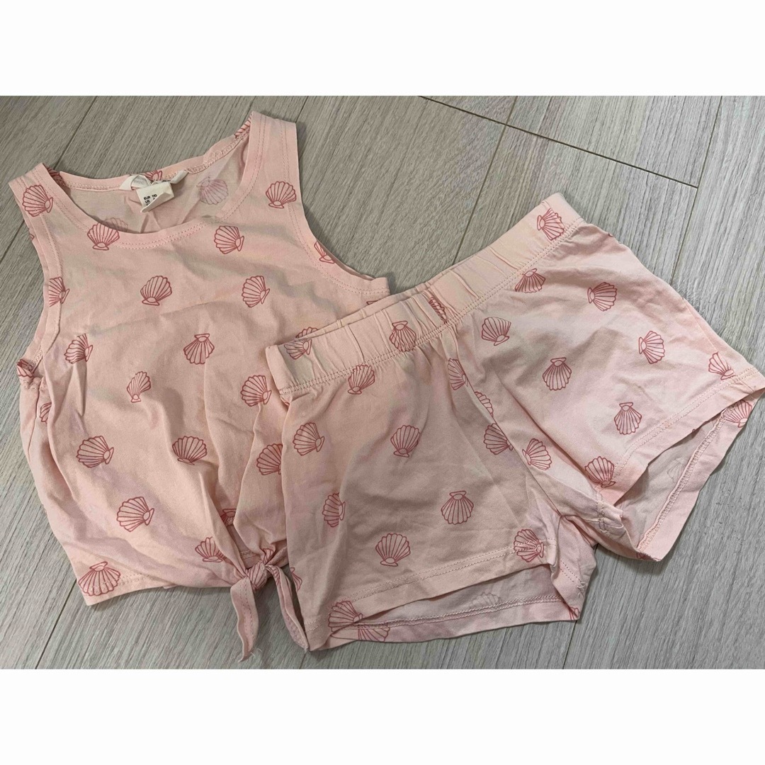 H&M(エイチアンドエム)のH&M　セットアップ キッズ/ベビー/マタニティのキッズ服女の子用(90cm~)(Tシャツ/カットソー)の商品写真