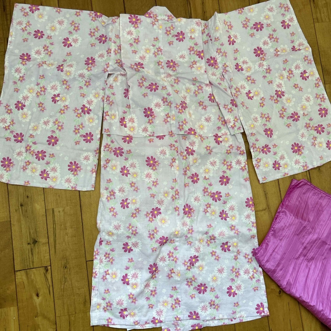 西松屋(ニシマツヤ)の女児　浴衣 キッズ/ベビー/マタニティのキッズ服女の子用(90cm~)(甚平/浴衣)の商品写真