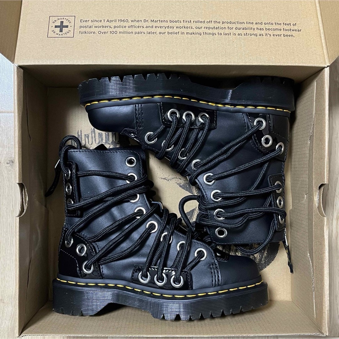 Dr.Martens - 希少 新品 ドクターマーチン UK4 23.5 ダリア 8 Dr.Martens - 希少 新品 ドクターマーチン UK4 23.5 ダリア 8