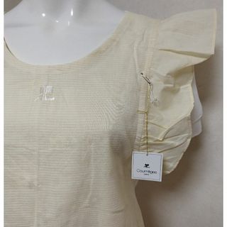 クレージュ(Courreges)の新品　courreges　クレージュ ドレスエプロン 花柄　薄い黄色 フリル(その他)